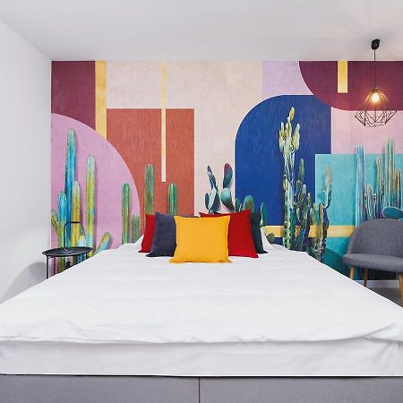 Wow! Aparthotel By Krakowmyplace Экстерьер фото