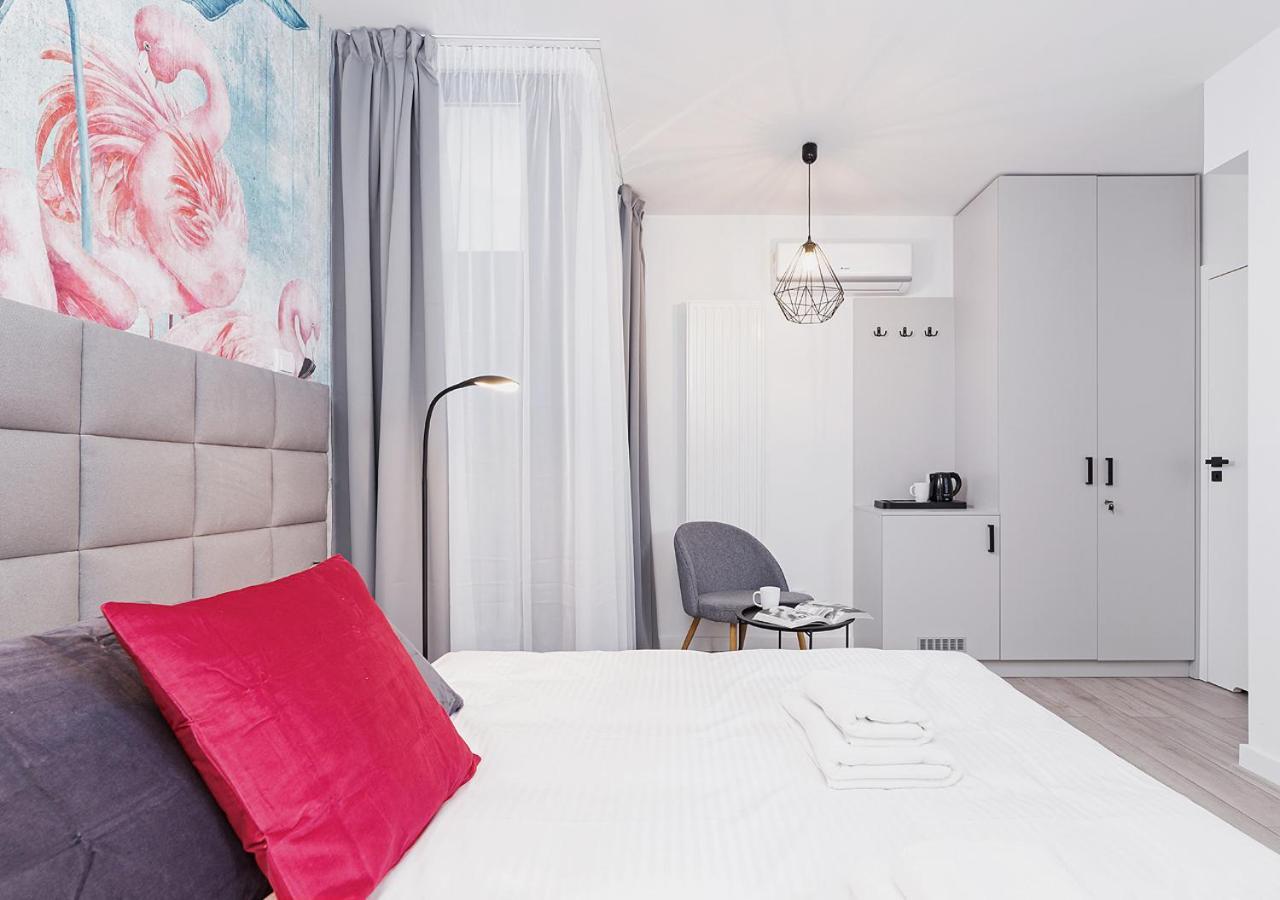 Wow! Aparthotel By Krakowmyplace Экстерьер фото