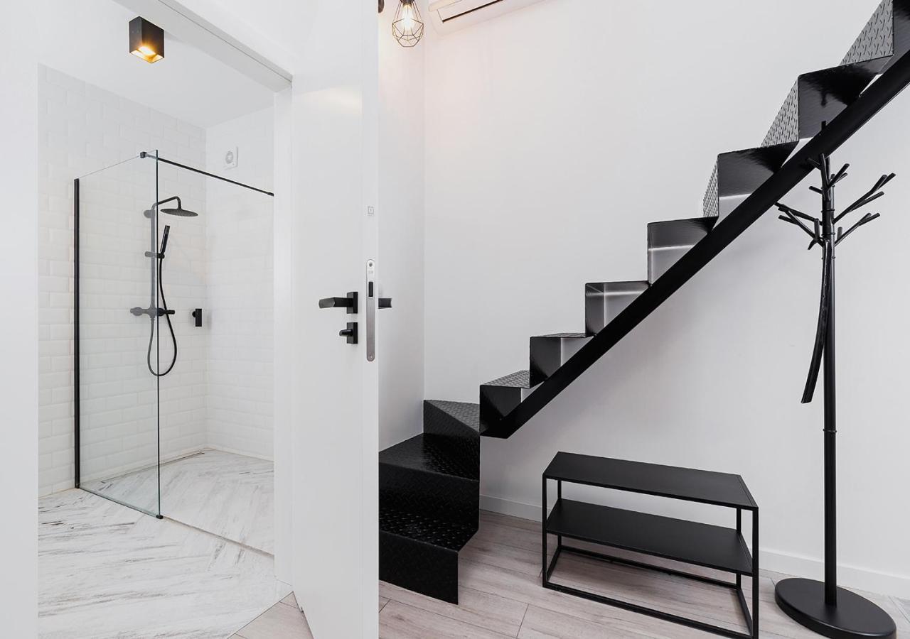 Wow! Aparthotel By Krakowmyplace Экстерьер фото